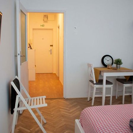 Apartment Plus Загреб Экстерьер фото