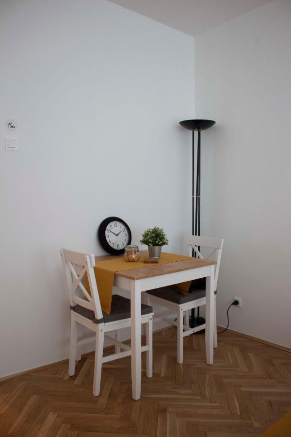 Apartment Plus Загреб Экстерьер фото