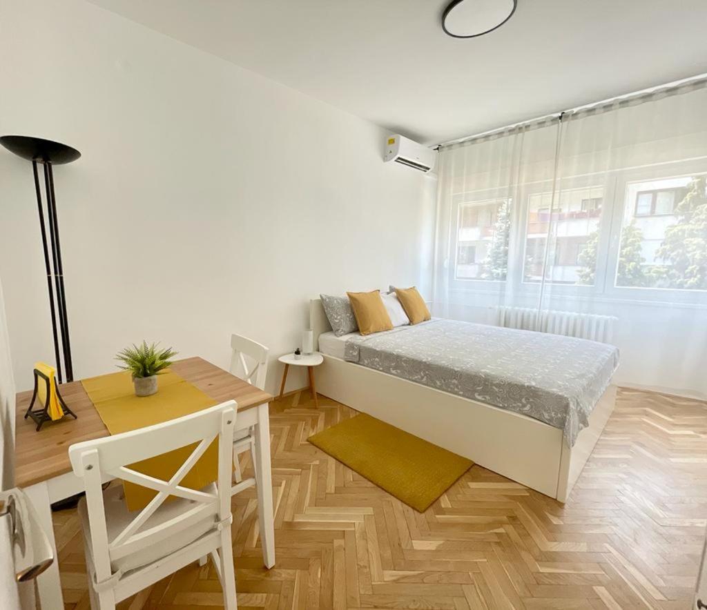 Apartment Plus Загреб Экстерьер фото